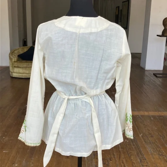 Vintage sixties anembroidered Green floral boho top - Picture 7 of 12